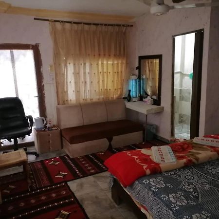 Guest House Hazem Al Azraq ash Shamālī Dış mekan fotoğraf
