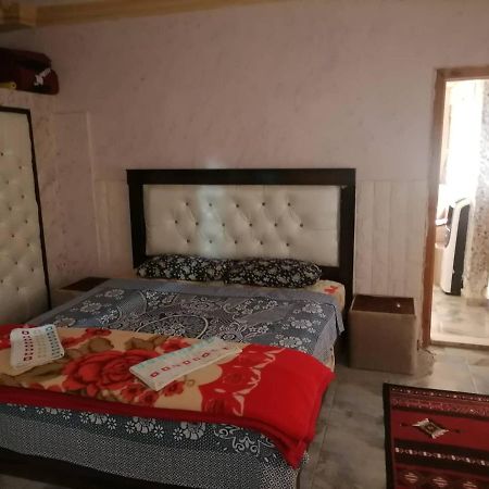 Guest House Hazem Al Azraq ash Shamālī Dış mekan fotoğraf